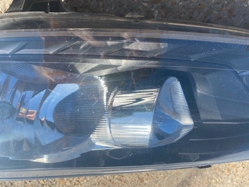 FORD CONNECT NS HEADLIGHT-1