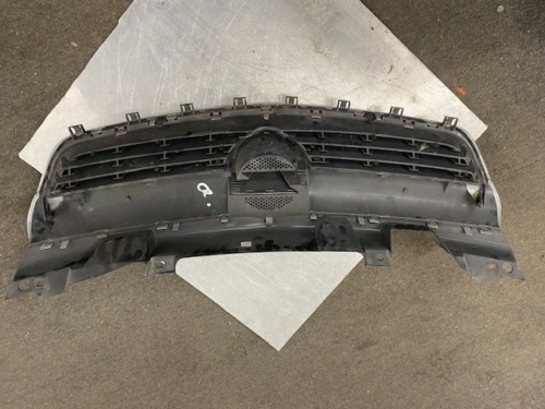 VAUXHALL ASTRA FRONT GRILL-5