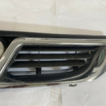 VAUXHALL VECTRA B FRONT GRILL-1
