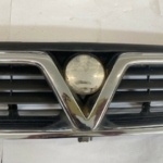 VAUXHALL VECTRA B FRONT GRILL-2