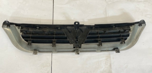 VAUXHALL VECTRA B FRONT GRILL-9